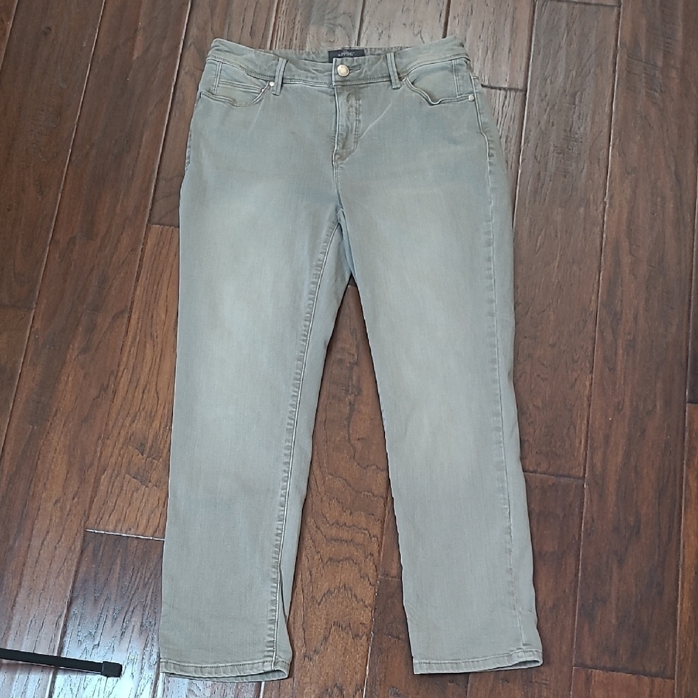 Chico's So Slimming Dark Khaki/Tan Cropped Jeans size 0 (4)